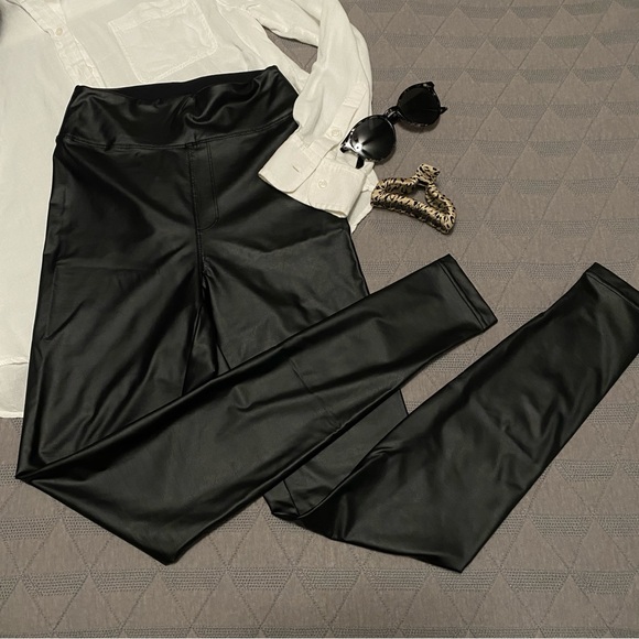 OFFLINE Faux Leather Leggings S - Picture 1 of 4